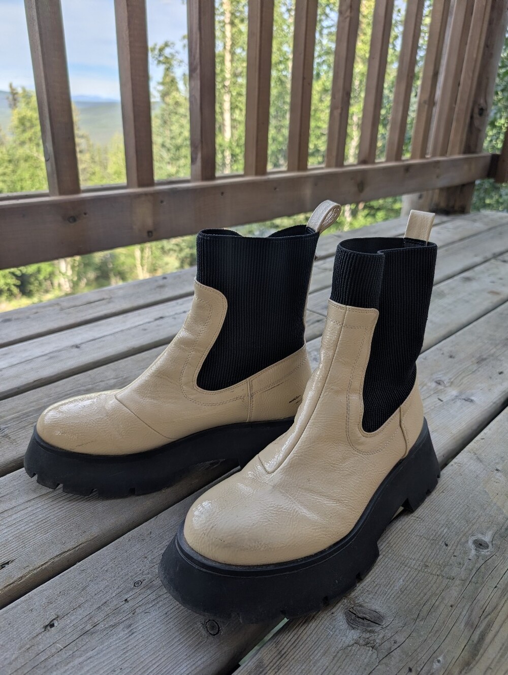 Circus by Sam Edelman Cream and Black Platform Chelsea Boots